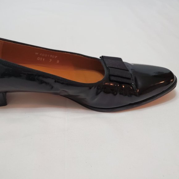 Ralph Lauren Patent Leather Bow Flats 7 - Picture 4 of 12